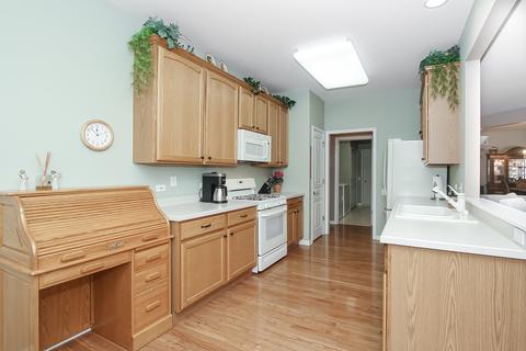 4091 Whitehall Ln, Algonquin, IL 60102 photo 9