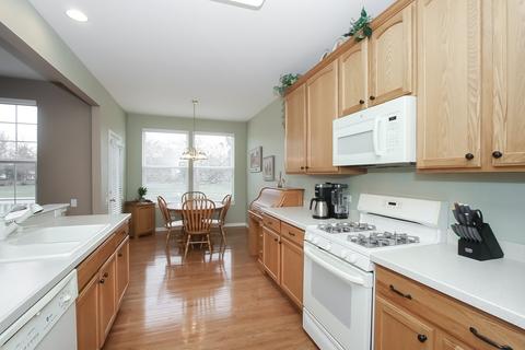 4091 Whitehall Ln, Algonquin, IL 60102 photo 11