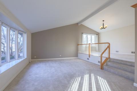 17 W073 Elm Ct, Willowbrook, IL 60527 photo 3