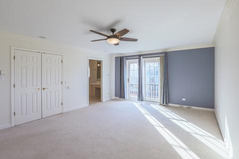 17 W073 Elm Ct, Willowbrook, IL 60527 photo 13