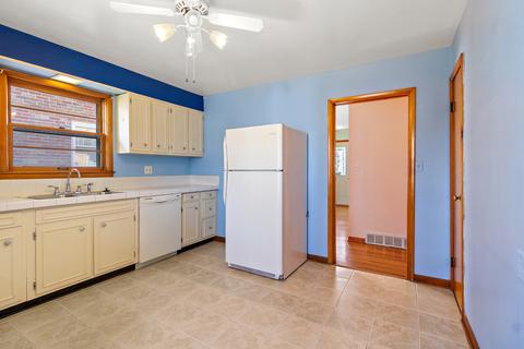 1018 S 8th Ave, Kankakee, IL 60901 photo 6