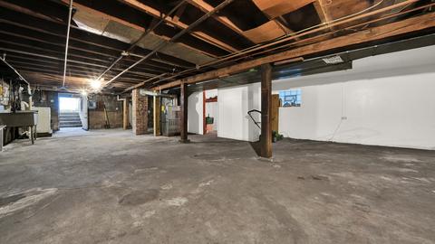 1411 E 75th St, Chicago, IL 60619 photo 24