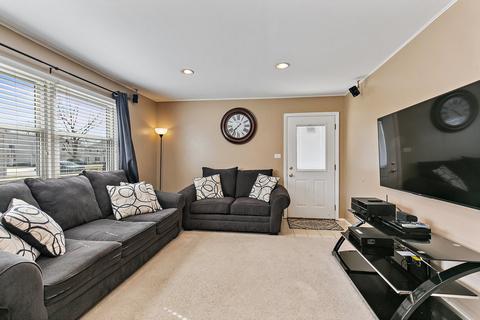 115 Lucille Ct #A, Bartlett, IL 60103 photo 6
