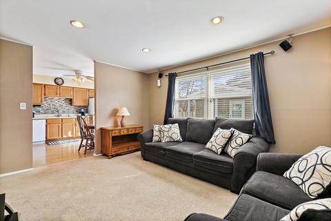 115 Lucille Ct #A, Bartlett, IL 60103 photo 4
