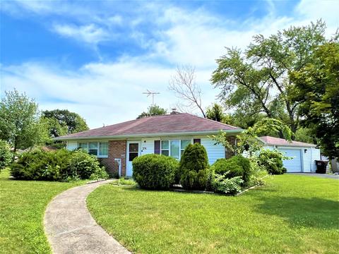 374 Blackhawk Dr, Park Forest, IL 60466