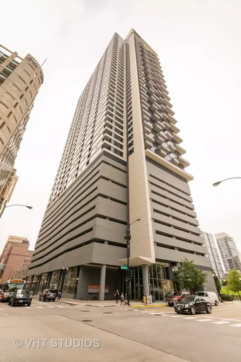 235 W Van Buren St #2516, Chicago, IL 60607