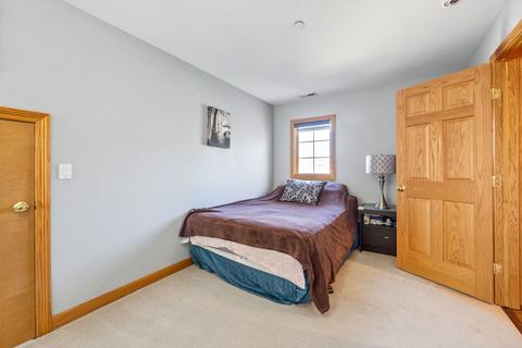 369 Geri Ln, Des Plaines, IL 60016 photo 25