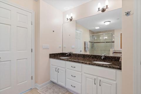 369 Geri Ln, Des Plaines, IL 60016 photo 19