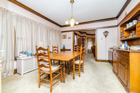 2933 Maple Ave, Berwyn, IL 60402 photo 12