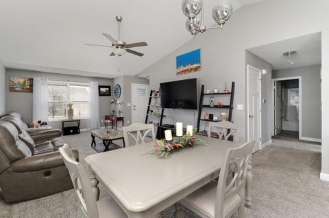 48 Winding Way, Bloomington, IL 61705 photo 3