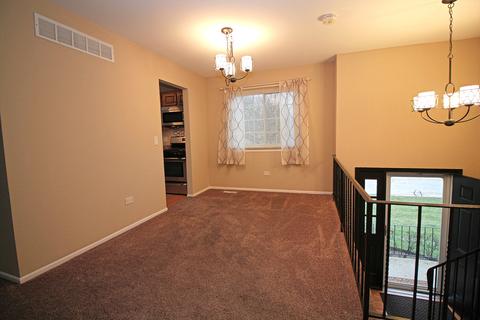 77 Willow Cir, Cary, IL 60013 photo 7