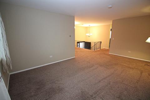 77 Willow Cir, Cary, IL 60013 photo 6