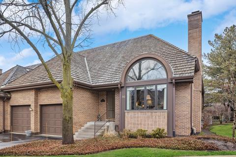 80 Brookview Ct, Hinsdale, IL 60521
