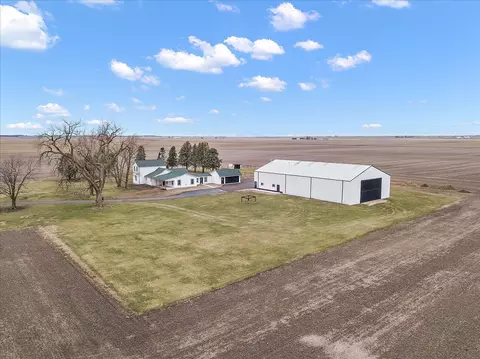 20710 E 200 North Rd, Le Roy, IL 61752