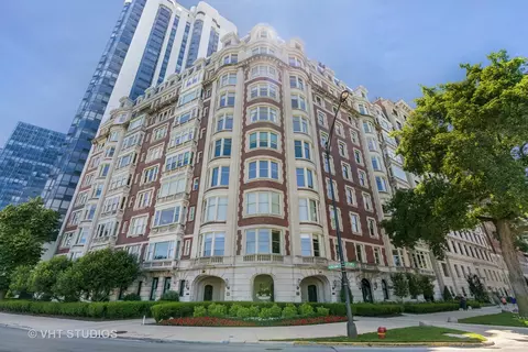 999 N Lake Shore Dr #3A, Chicago, IL 60611