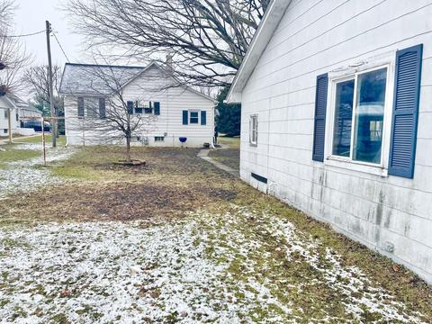 109 S Taylor St, Cherry, IL 61317 photo 5