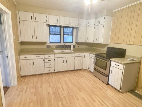 109 S Taylor St, Cherry, IL 61317 photo 12