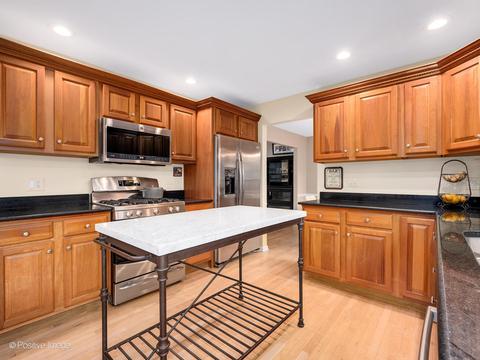 2017 Canterbury Pl, Wheaton, IL 60189 photo 10