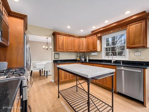2017 Canterbury Pl, Wheaton, IL 60189 photo 9
