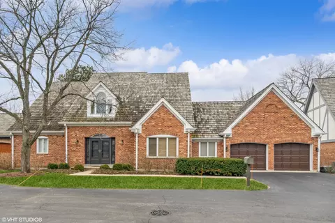 962 Coventry Ln, Highland Park, IL 60035