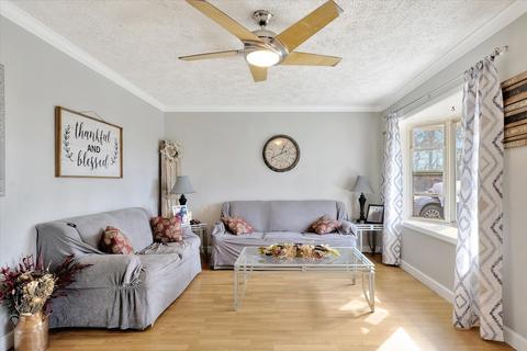1302 S Duncan Rd, Champaign, IL 61821 photo 6