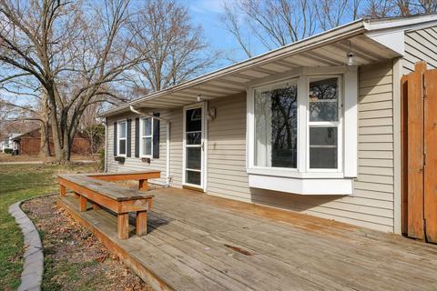 1302 S Duncan Rd, Champaign, IL 61821 photo 4
