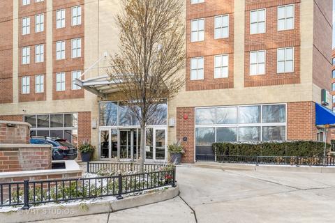 645 N Kingsbury St #807, Chicago, IL 60654