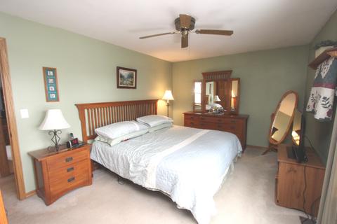 1104 W Violet Dr, Holiday Hills, IL 60051 photo 12