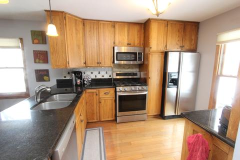 1104 W Violet Dr, Holiday Hills, IL 60051 photo 6