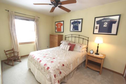 1104 W Violet Dr, Holiday Hills, IL 60051 photo 14