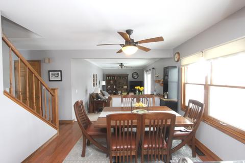 1104 W Violet Dr, Holiday Hills, IL 60051 photo 8
