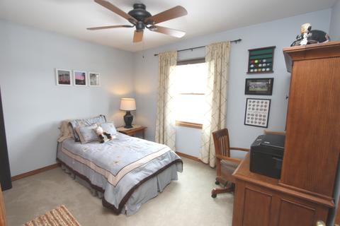 1104 W Violet Dr, Holiday Hills, IL 60051 photo 13