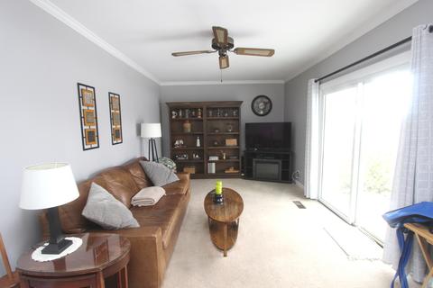 1104 W Violet Dr, Holiday Hills, IL 60051 photo 10