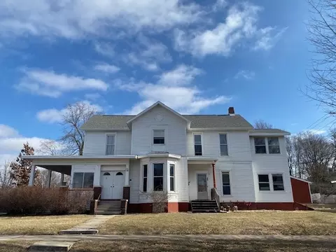 501 E Front St, Bloomington, IL 61701 photo 2