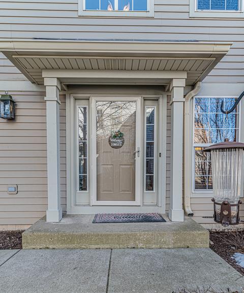 2201 Yale Cir, Hoffman Estates, IL 60192 photo 26