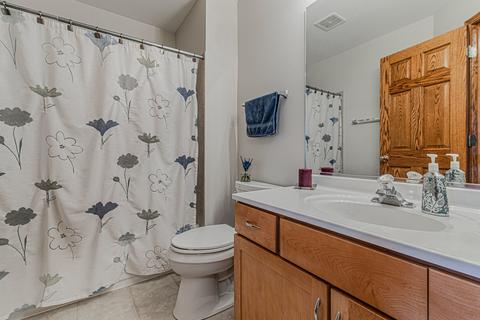 2201 Yale Cir, Hoffman Estates, IL 60192 photo 16