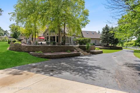 13813 Smith Rd, Lockport, IL 60441