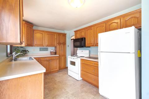 1383 NW Circle Dr, Kankakee, IL 60901 photo 4