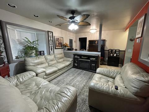 105 E 6th St, Spring Valley, IL 61362 photo 4