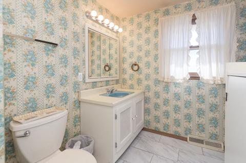 4438 S Oak Ave S, Lyons, IL 60534 photo 8