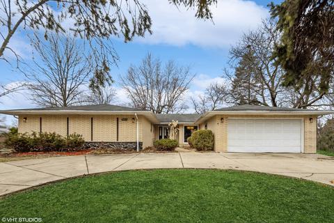 9220 S 85th Ct, Hickory Hills, IL 60457
