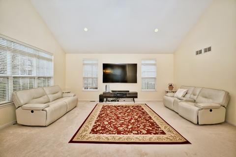2069 Cabrillo Ln, Hoffman Estates, IL 60192 photo 18