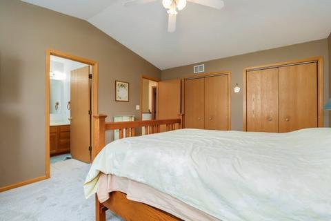 1226 Hackberry Ct, Elgin, IL 60120 photo 14