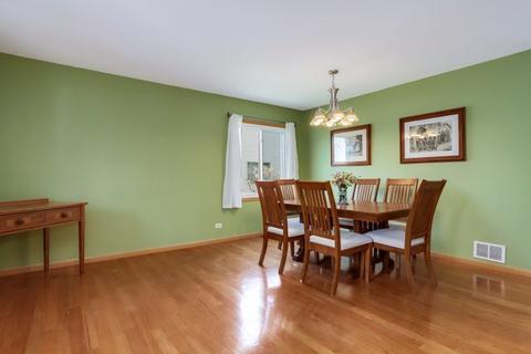 1226 Hackberry Ct, Elgin, IL 60120 photo 3