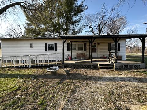 310 E Sheldon St, Kenney, IL 61749