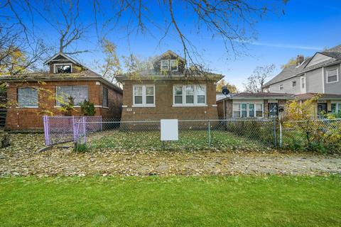 1315 E 69th St, Chicago, IL 60637 photo 1