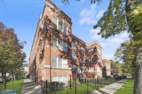 4700 N Monticello Ave #301, Chicago, IL 60625