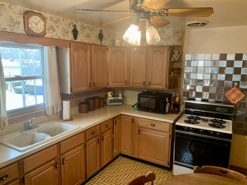 1809 Clement St, Crest Hill, IL 60403 photo 6