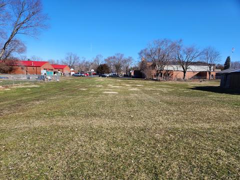 610 W 10th St, Rock Falls, IL 61071