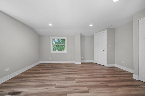 329 E Quincy St, Riverside, IL 60546 photo 22